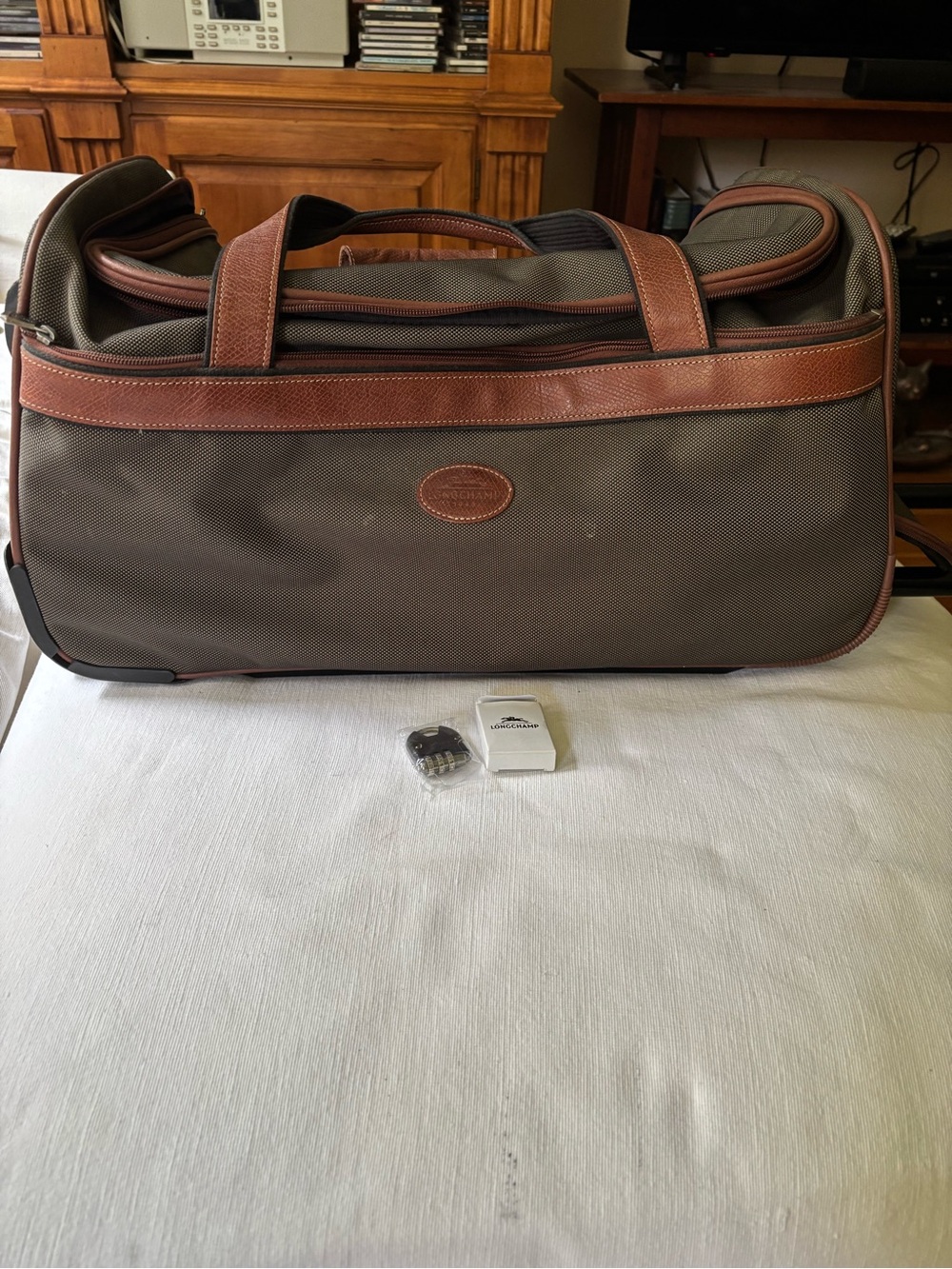 Longchamp Classic Dark Green with Leather Trim Weekend Duffel & Backpack Set - Picture 7 of 8